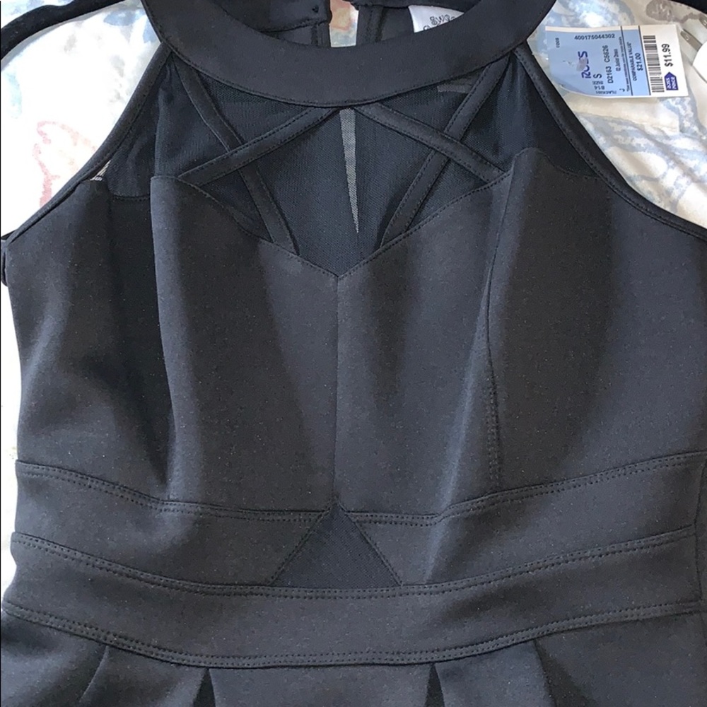 Dress - Picture 2 of 3